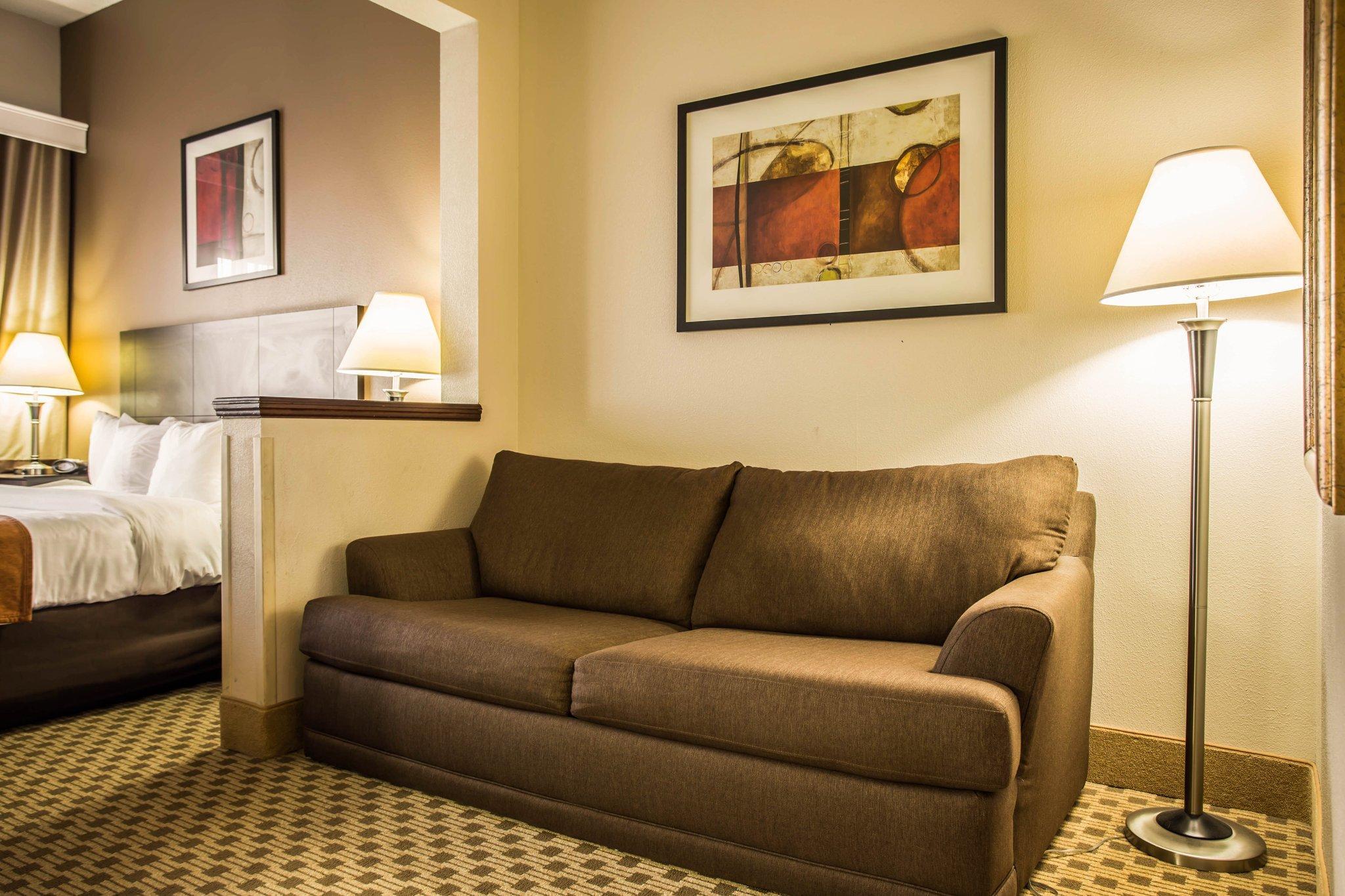 Comfort Hotel Lumberton