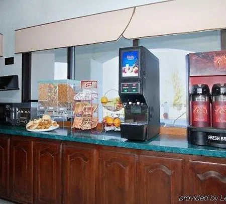 Comfort Suites 