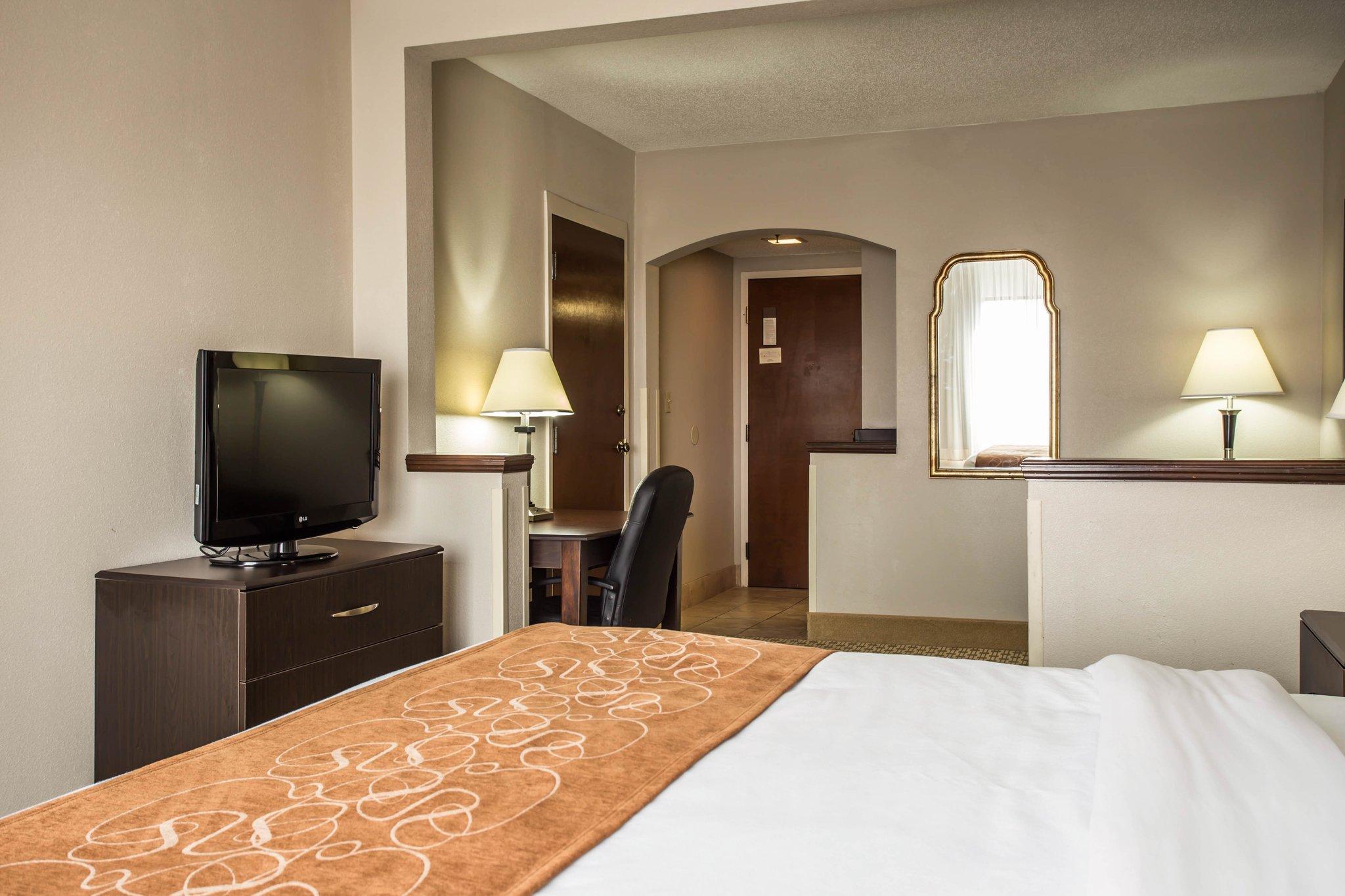 Comfort Hotel Lumberton
